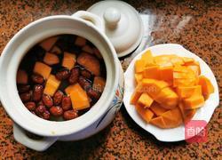 木瓜红枣糖水的做法图解2