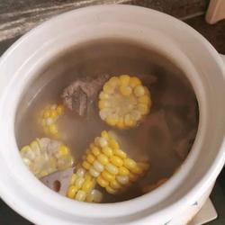 玉米莲藕排骨汤的做法[图]