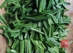 辣椒炒韭菜(小干鱼)的做法图解2