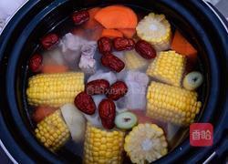排骨玉米汤的做法图解4