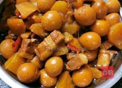 红烧肉炖鹌鹑蛋的做法图解10