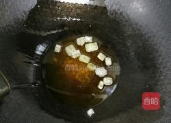 红烧肉炖鹌鹑蛋的做法图解3