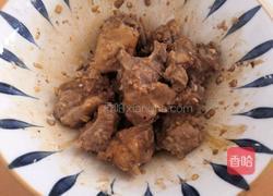 金针菇蒸排骨的做法图解3
