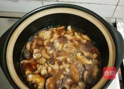 香菇炖猪肉的做法图解7