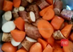 山药排骨汤的做法图解2