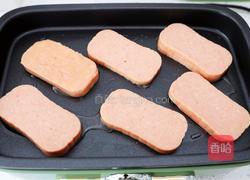 午餐肉饭团的做法图解4