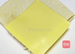 熏鸡肉奶酪三明治的做法图解3