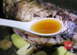独家红烧鲫鱼的做法图解3
