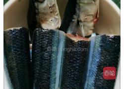 香煎秋刀鱼的做法图解3