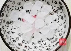 银耳莲子羹的做法图解1