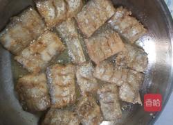 糖醋带鱼的做法图解5