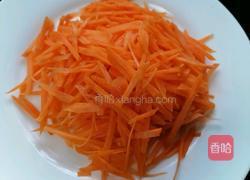 清炒胡萝卜丝的做法图解3