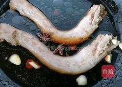卤鸭脖的做法图解7
