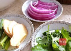 啫啫鸡煲的做法图解1