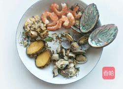 鲍鱼螺肉海鲜饭的做法图解3