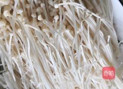 金针菇豆腐汤的做法图解1
