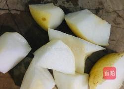冰糖雪梨的做法图解1