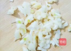 土豆丝炝芹菜的做法图解1