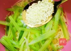 土豆丝炝芹菜的做法图解10