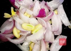 石锅白鲳鱼的做法图解4