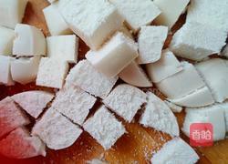 抱蛋馒头丁（俗称鸡蛋炒馒头丁）的做法图解1