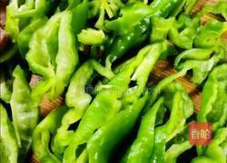 尖椒炒鸡蛋午餐肉的做法图解3