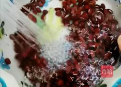红豆牛奶汤的做法图解2