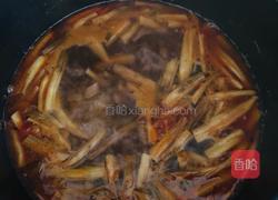 黄花菜牛肉臊子面的做法图解8