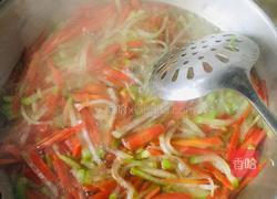 萝卜水饺的做法图解1