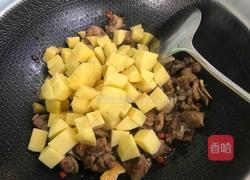 鸭腿烧土豆的做法图解4