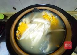 鲫鱼鸡蛋汤的做法图解5
