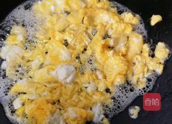 鸡蛋炒河粉的做法图解6