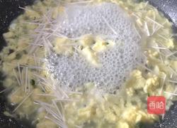 鸡肝菠菜蛋面的做法图解5