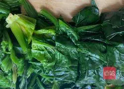 Illustration of how to make spinach and egg soup 2