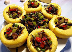 蒜苔梅干菜窝窝头