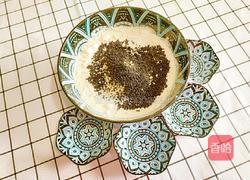 黑芝麻心形煎饼的做法图解4