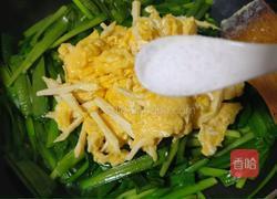 冬笋韭菜炒鸡蛋的做法图解9