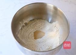 豆沙面包卷的做法图解2