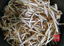 香辣茶树菇的做法图解2