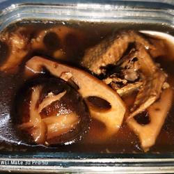 莲藕红豆鸽子汤的做法[图]