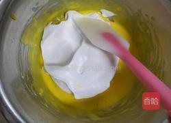 香葱肉松戚风蛋糕的做法图解8