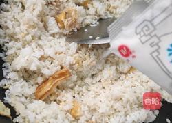 酸菜炒饭的做法图解4