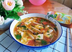 西红柿豆腐菌菇汤