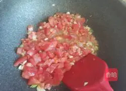 Illustration of how to make tiger skin quail eggs with tomato sauce 7