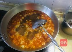 泡菜炒肉烩柳叶面的做法图解9