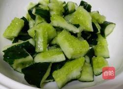 凉拌金针菇黄瓜的做法图解3