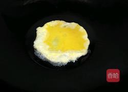 腊肠炒鸡蛋的做法图解2