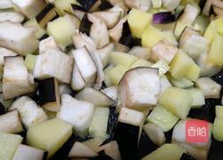 茄子炒土豆的做法图解2