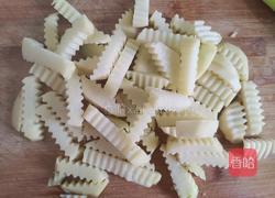 香辣孜然土豆条的做法图解2