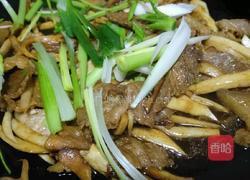 杏鲍菇炒腊肉的做法图解4